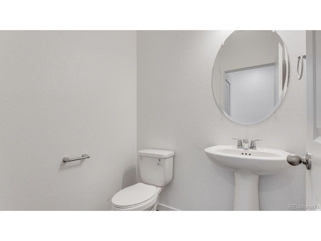 9938 Danube Ct, Commerce City, CO 80022