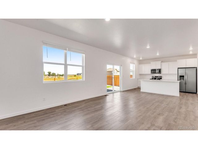 9938 Danube Ct, Commerce City, CO 80022