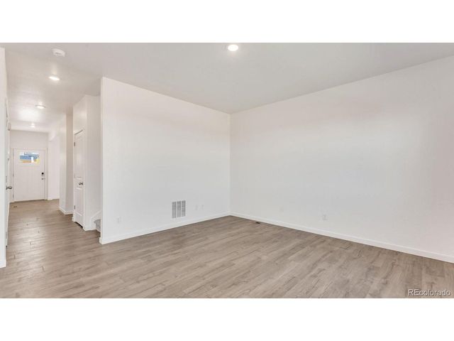 9938 Danube Ct, Commerce City, CO 80022