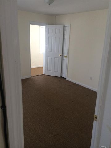 143-22 94th Avenue 2, Briarwood, NY 11435