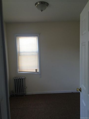 143-22 94th Avenue 2, Briarwood, NY 11435