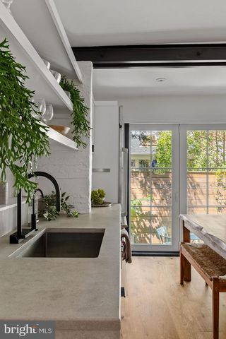 320 S ISEMINGER ST, Philadelphia, PA 19107