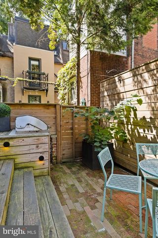 320 S ISEMINGER ST, Philadelphia, PA 19107