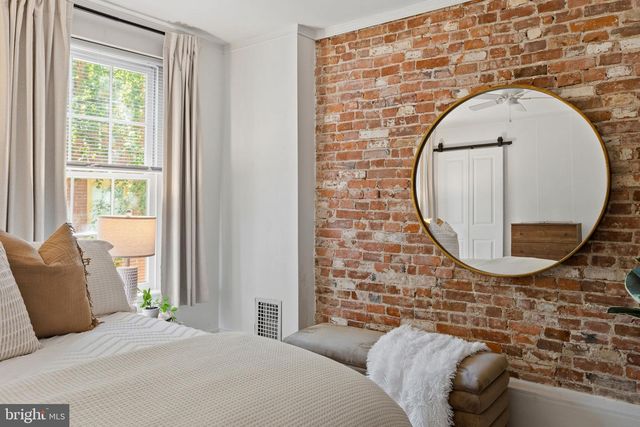 320 S ISEMINGER ST, Philadelphia, PA 19107