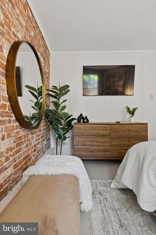 320 S ISEMINGER ST, Philadelphia, PA 19107