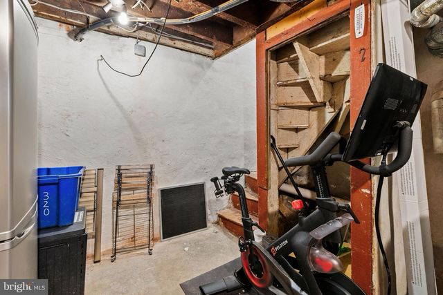 320 S ISEMINGER ST, Philadelphia, PA 19107