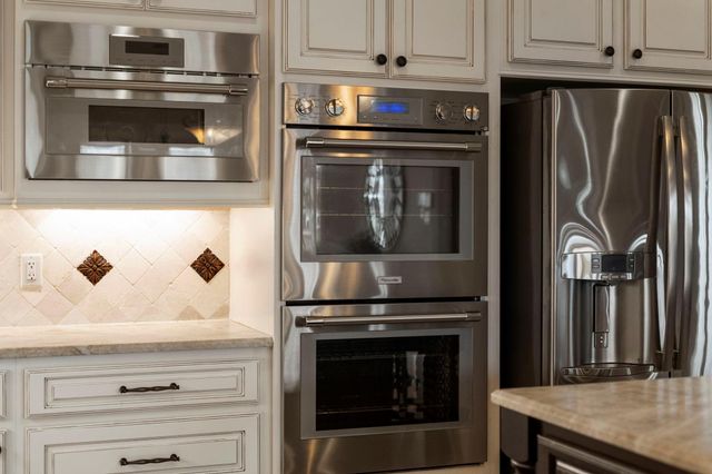 8522 Thornberry Hollow Court, Missouri City, TX 77459