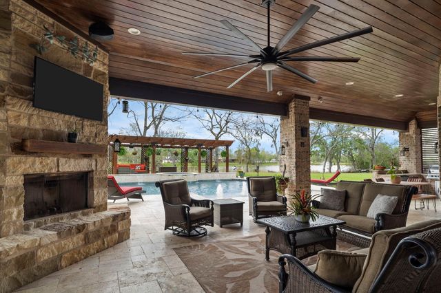 8522 Thornberry Hollow Court, Missouri City, TX 77459