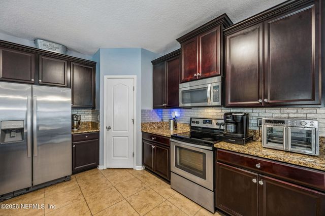 96486 STARFISH Drive, Yulee, FL 32097