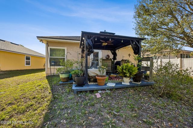 96486 STARFISH Drive, Yulee, FL 32097