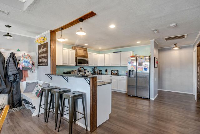 6035 State Highway K, Seymour, MO 65746