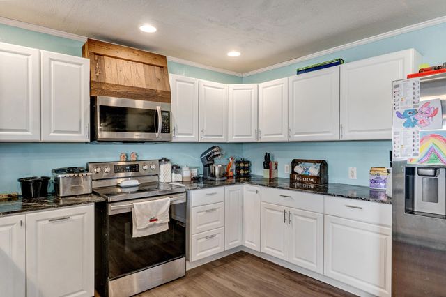 6035 State Highway K, Seymour, MO 65746