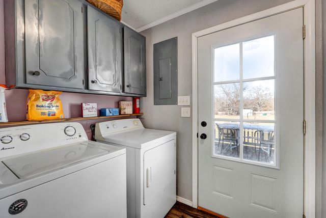 6035 State Highway K, Seymour, MO 65746