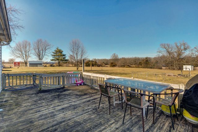 6035 State Highway K, Seymour, MO 65746