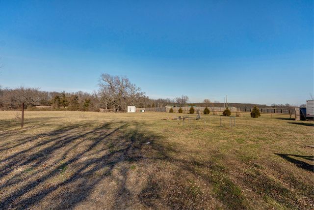 6035 State Highway K, Seymour, MO 65746
