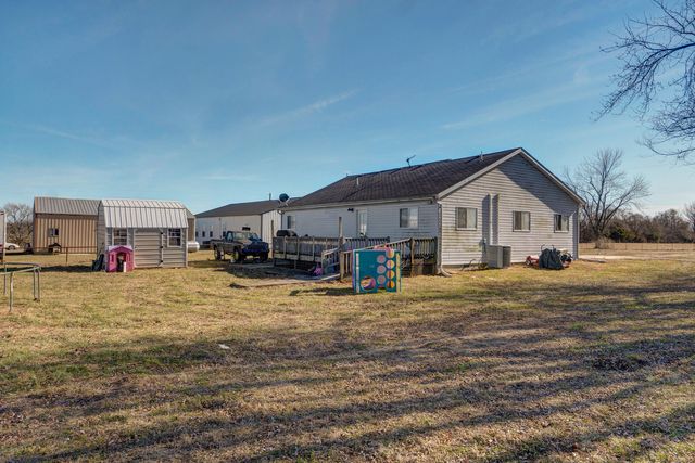 6035 State Highway K, Seymour, MO 65746