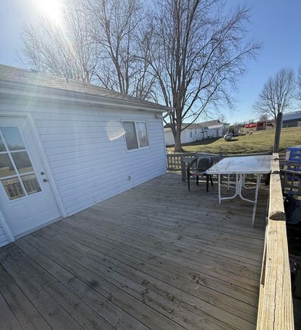 6035 State Highway K, Seymour, MO 65746