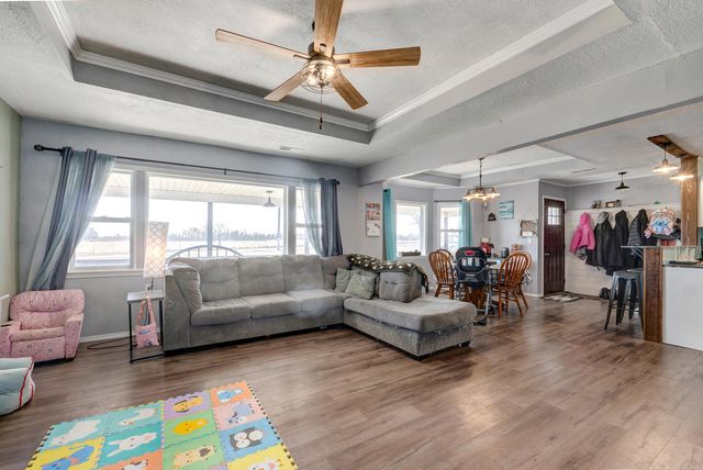 6035 State Highway K, Seymour, MO 65746