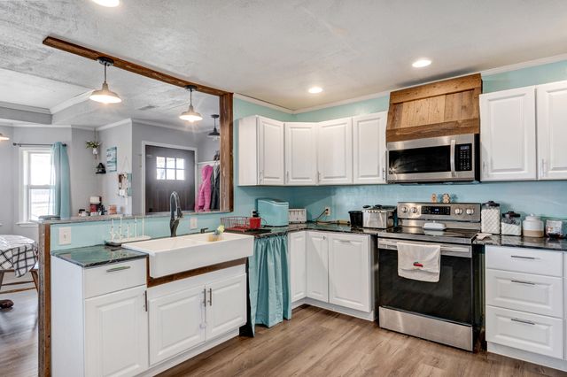 6035 State Highway K, Seymour, MO 65746