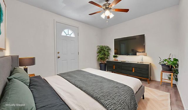 15 Valle Lobo, Los Lunas, NM 87031