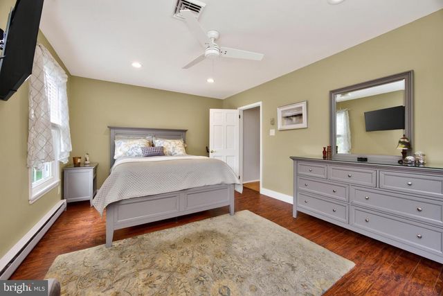 14 WINDEMERE CT, Downingtown, PA 19335