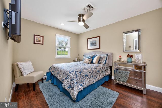 14 WINDEMERE CT, Downingtown, PA 19335