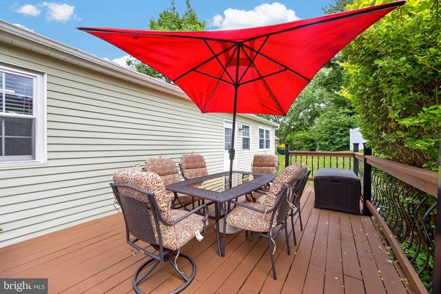 14 WINDEMERE CT, Downingtown, PA 19335