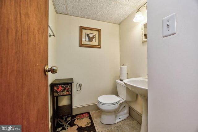 14 WINDEMERE CT, Downingtown, PA 19335