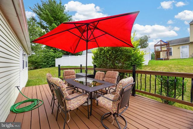 14 WINDEMERE CT, Downingtown, PA 19335