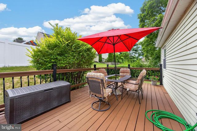 14 WINDEMERE CT, Downingtown, PA 19335