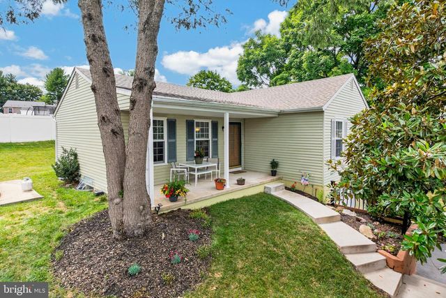 14 WINDEMERE CT, Downingtown, PA 19335