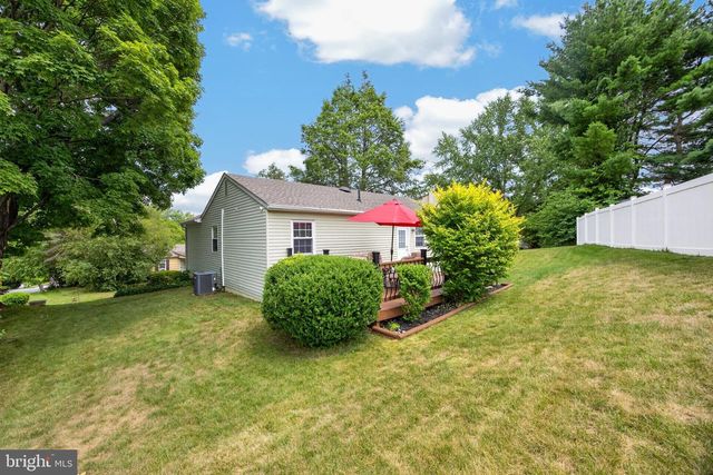 14 WINDEMERE CT, Downingtown, PA 19335