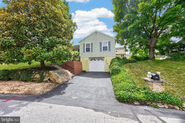 14 WINDEMERE CT, Downingtown, PA 19335