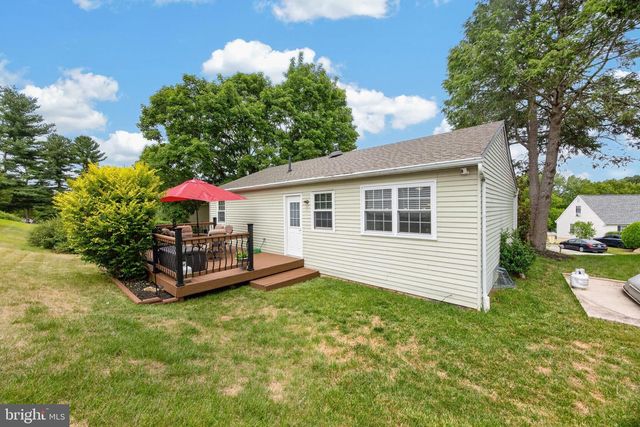 14 WINDEMERE CT, Downingtown, PA 19335