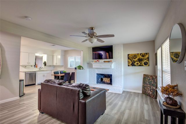 1101 Redoak Drive, West Tawakoni, TX 75474