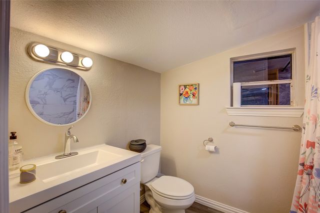 1101 Redoak Drive, West Tawakoni, TX 75474