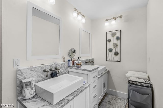 2607 SE 23rd AVE, Cape Coral, FL 33904
