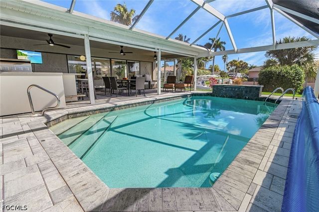 2607 SE 23rd AVE, Cape Coral, FL 33904