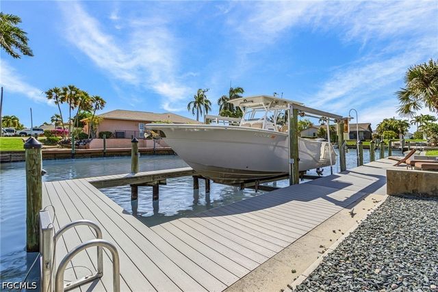 2607 SE 23rd AVE, Cape Coral, FL 33904