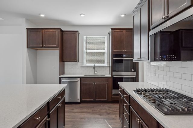 226 Pin High Dr, Mount Juliet, TN 37122