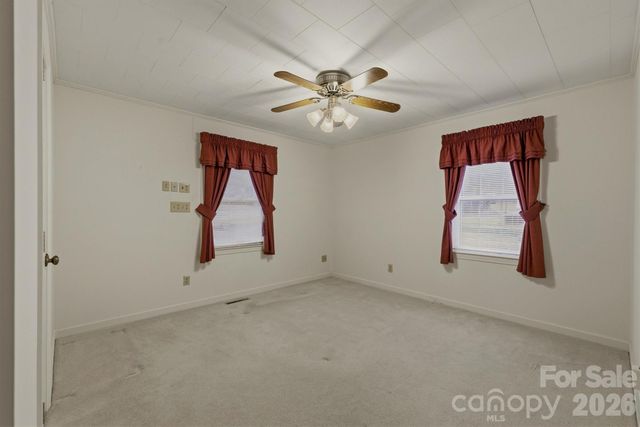 902 Meadowood Drive, Lenoir, NC 28645