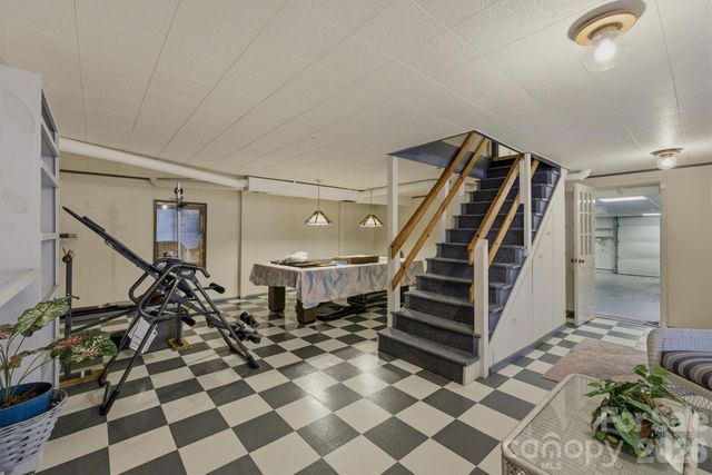 902 Meadowood Drive, Lenoir, NC 28645