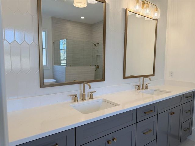 5894 Amber Glow Lane NW, Acworth, GA 30101