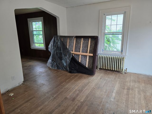 14 Center Court, Newington, CT 06111