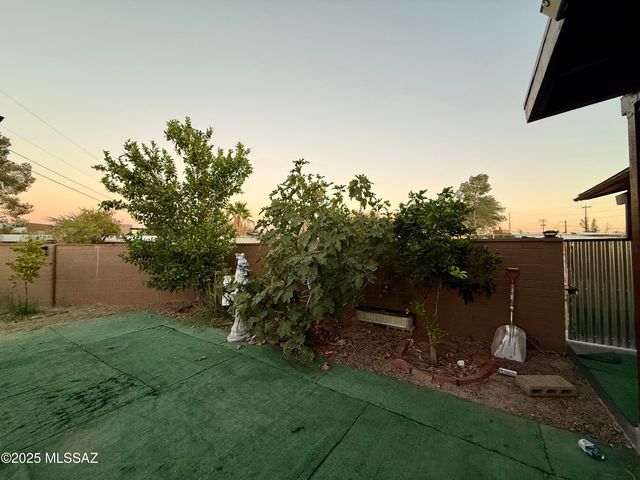 2441 N Jordan Drive, Tucson, AZ 85745