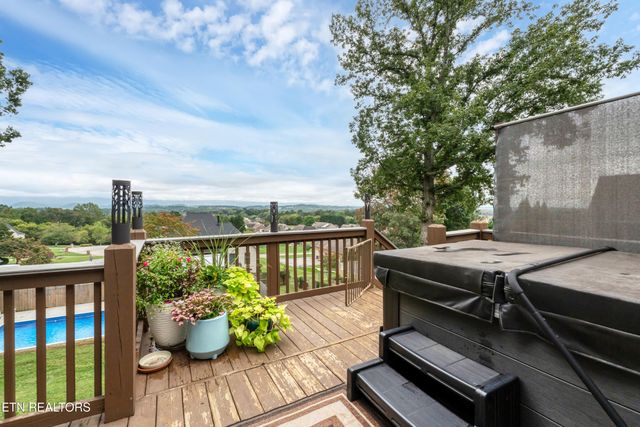 2906 Big Bend Drive, Maryville, TN 37803