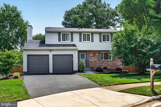1104 CLARKE ST, Herndon, VA 20170