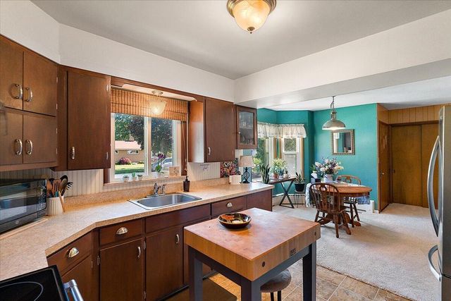 42 W 29th Street, Holland, MI 49423
