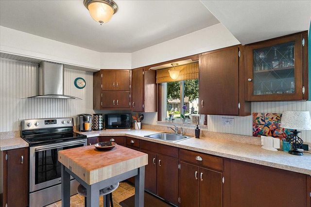 42 W 29th Street, Holland, MI 49423