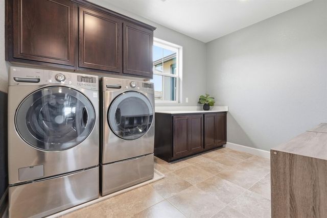 2220 Aiken Way, El Dorado Hills, CA 95762